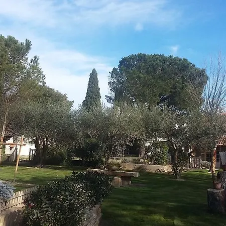 Logis Des Granges 3* Arles